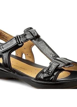 Р.37.5 , 39.5  clarks кожаные спортивные сандалии оригинал