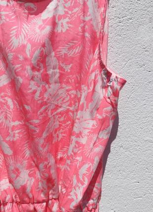 Яркое лёгкое летнее розовое платье с кружевом на спине gemo франция6 фото