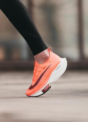 Женские кроссовки уценка nike air zoomx alphafly