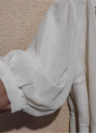 Женская блузка vero moda шифоновая на запах с v образным вырезом4 фото