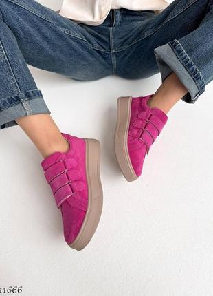 Рожеві фуксія жіночі кросівки кеди на липучках на потовщенній підошві з натуральної замші5 фото