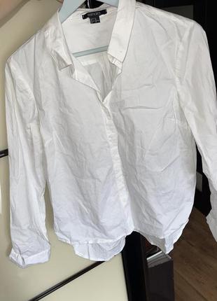 Белоснежная рубашка рубашка белая