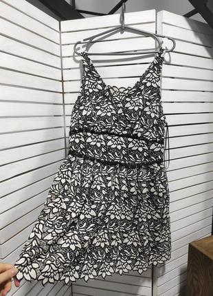 Сукня літня без рукавів 46 m чорно біла сарафан