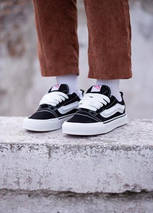 Vans knu skool black white