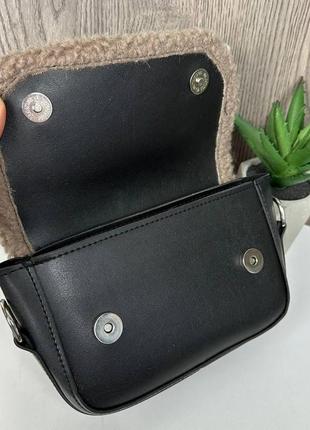 Женская мини сумочка клатч барашек с натуральным мехом, маленькая сумка с меховой окантовкой баранчик8 фото