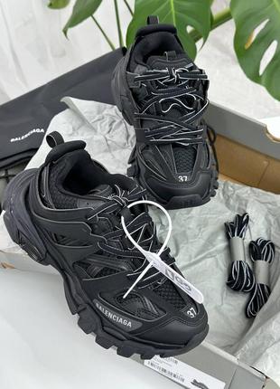 Кросівки у стилі balenciaga