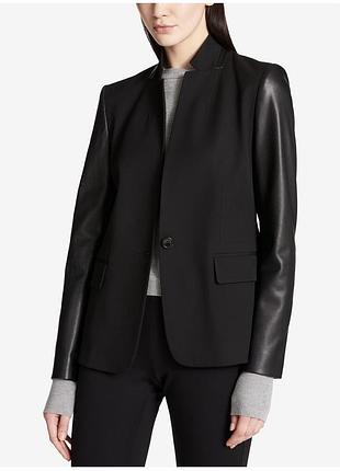Пиджак с кожаными рукавами dkny