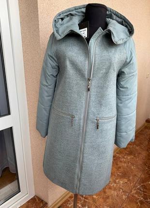 Удлиненная куртка серо голубого цвета, на легком утепленном комбинирован, размер 40, 42.2 фото