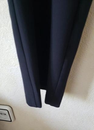 Черные, зауженные укороченные брюки с карманами next3 фото