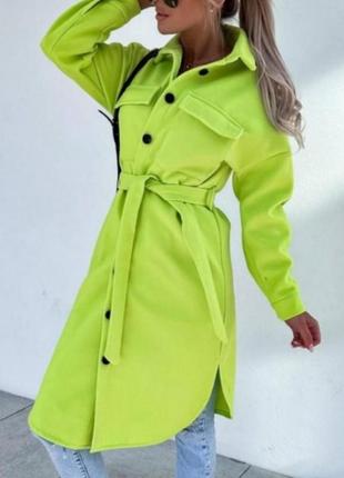 Пальто яркое драповое, ниже колен, размер хл3 фото
