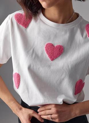 Женская трикотажная футболка с сердечками - молочный цвет, s (есть размеры)4 фото
