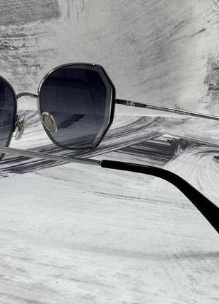 Сонцезахисні окуляри жіночі геометрія з лінзами градієнт у металевій оправі з тонкими дужками4 фото