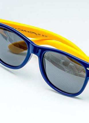 Детские солнцезащитные очки гибкие неламайки в пластиковой черной оправе яркие дужки с...