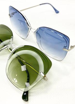 Солнцезащитные очки женские квадратные с прозрачной оправой и легкой градиентной тонировкой тонкие дужки8 фото