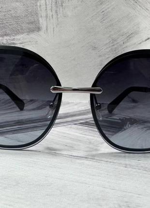 Солнцезащитные очки женские безоправные с линзами градиент и металлическими дужками4 фото