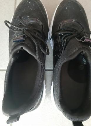 Новые кроссовки кеды на белой подошве раз.40 (26 см)6 фото