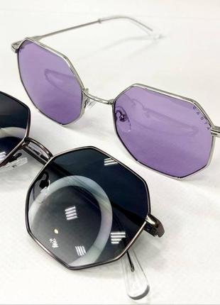 Солнцезащитные очки унисекс многоугольные в металлической оправе с тоненькими дужками6 фото