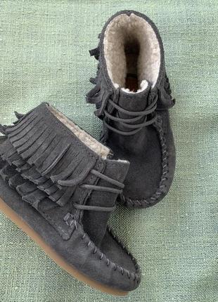 Теплі черевики zara р. 22 замш