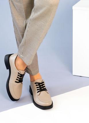 Бежевые кожаные туфли со шнурком2 фото