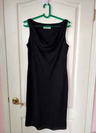 Лаконичное шикарное в своей простоте вечернее платье