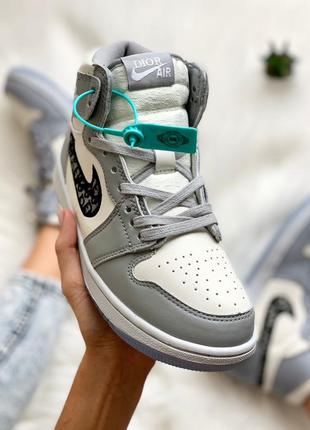 Nike air jordan 1 retro x christian dior3 фото