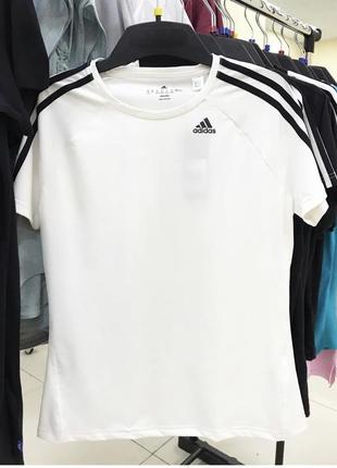 Футболка adidas