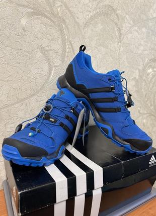 Кроссовки adidas новые, 43