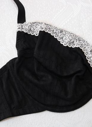 80е - 36е мягкий черный бюстгальтер на косточках с белой кружевной окантовкой6 фото