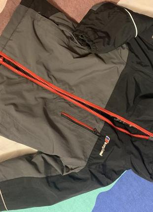 Осенняя курточка berghaus
