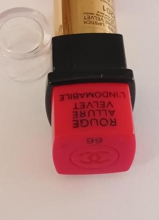 Сияющая и матовая помада для губ chanel rouge allure velvet 66 - l'indomabilet3 фото