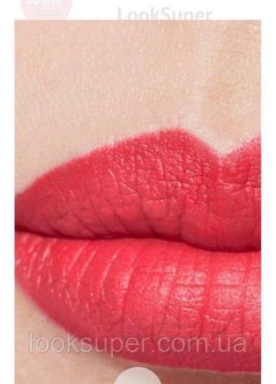 Сияющая и матовая помада для губ chanel rouge allure velvet 66 - l'indomabilet1 фото