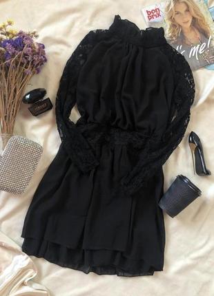 Гарне чорне плаття з шифоном та мереживом