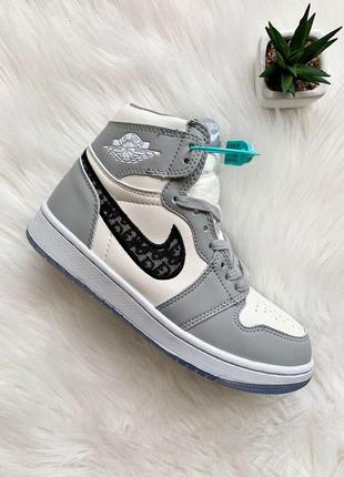 Кроссовки nike air jordan 1 retro x christian dior кожаные (36-40)💜6 фото