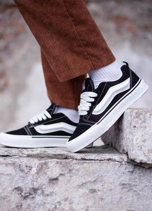 Стильные и удобные кеды vans knu skool black white3 фото