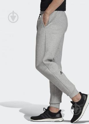 Спортивные штаны adidas