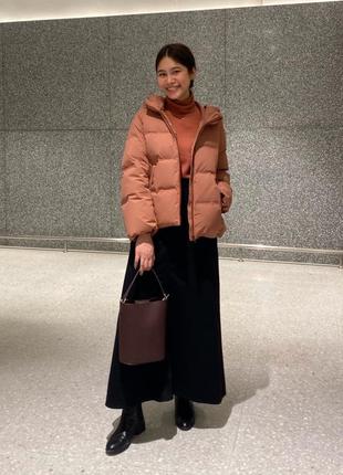 Куртка пуховик безшовний uniqlo s рожева, м чорна