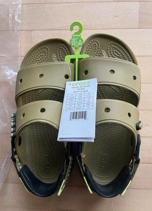 Крокс класссек сандалии-слади хаки crocs classic sandal all-terrain aloe3 фото