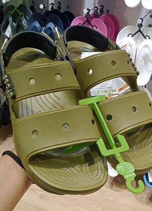 Крокс класссек сандалии-слади хаки crocs classic sandal all-terrain aloe7 фото