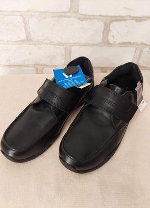 Фірмові next туфлі з биркою зі 100% шкіри в чорному кольорі, розмір 34.5