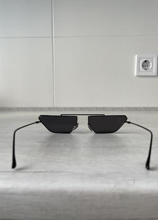 Оригінальні сонцезахисні окуляри komono3 фото