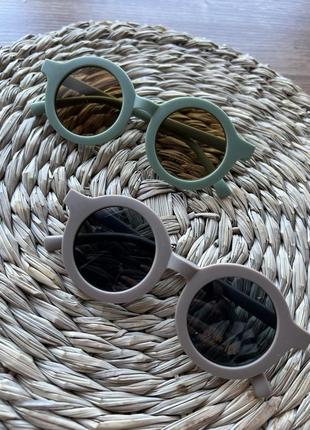 Солнцезащитные очки детские5 фото