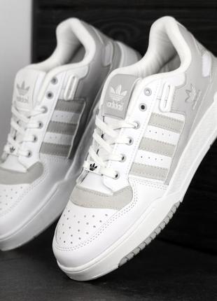Кроссовки adidas forum