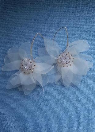 Сережки білі з фатину «квіти магнолії»5 фото