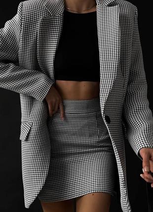 Стильний жіночий костюм, піджак+спідниця