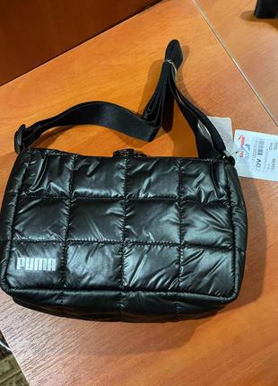 Puma metlic crossbody bag 079748-01 женская сумка на плечо мессенджер черная оригинал5 фото