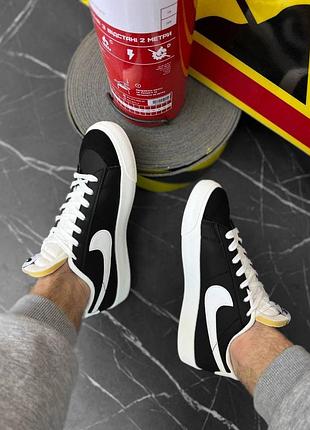 Nike tezos 2