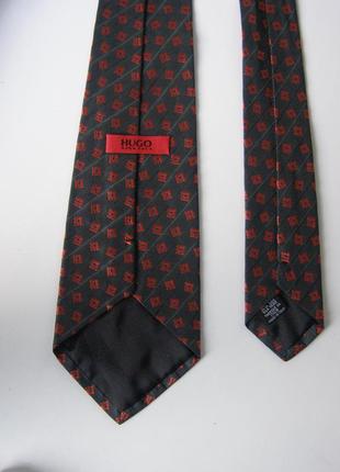 Широкий галстук hugo boss
