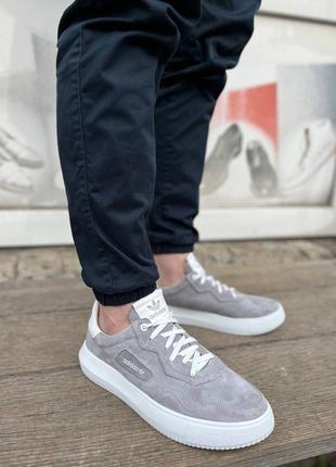 Чоловічі замшеві кеди adidas сірі8 фото