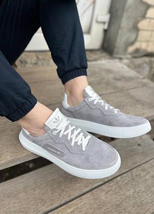 Чоловічі замшеві кеди adidas сірі2 фото