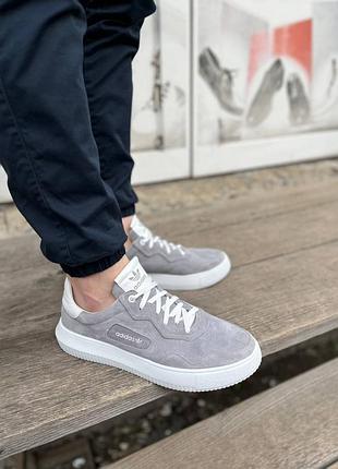 Чоловічі замшеві кеди adidas сірі6 фото